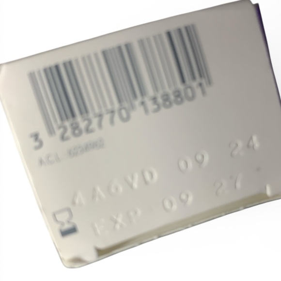 Avene Tolerance Control Soothing Cream (30011) - Picture 2 of 5